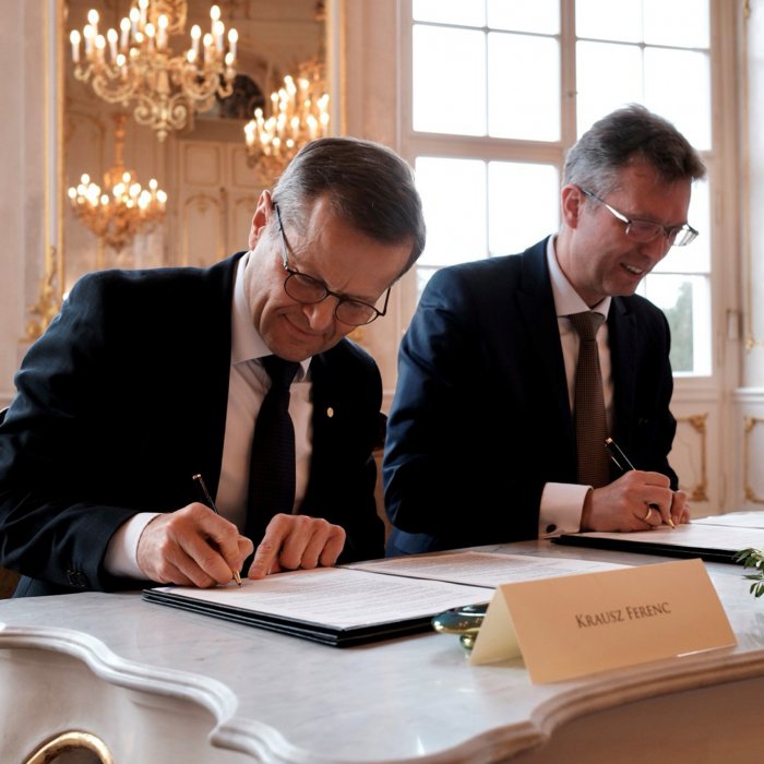Long-term strategic agreement between the Frontiers Foundation and the Government of Hungary